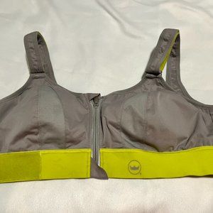SheFit Ultimate Sports Bra - Gray - 3Luxe